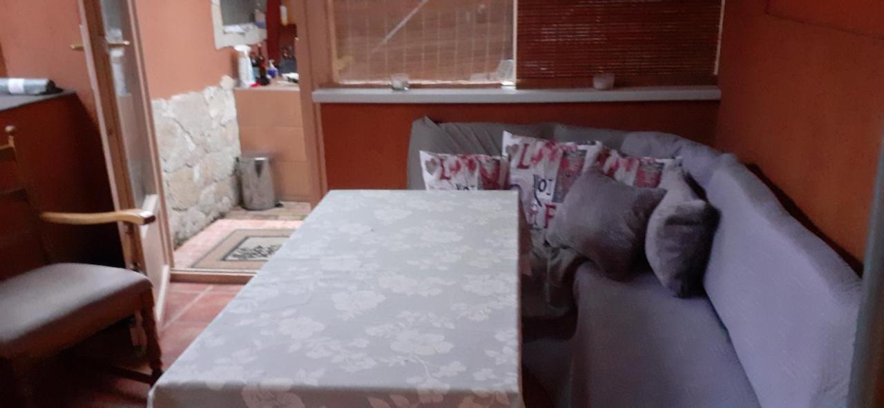 Oazis Apartmanhaz ไฮจ์ดุสโซบอสโล ภายนอก รูปภาพ